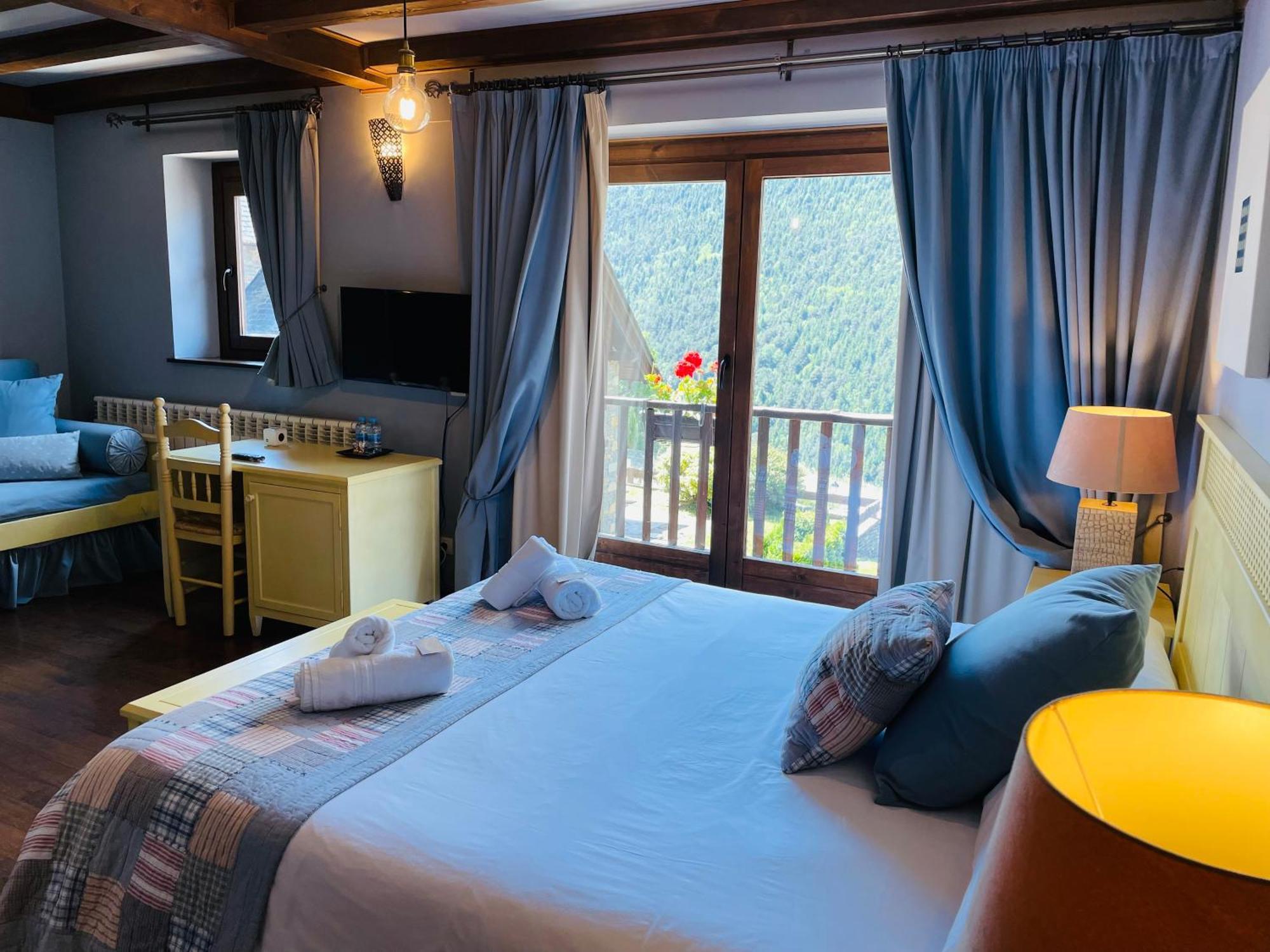 Hotel Tierras De Arán 3*